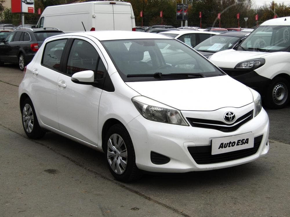 2014 Toyota YARIS