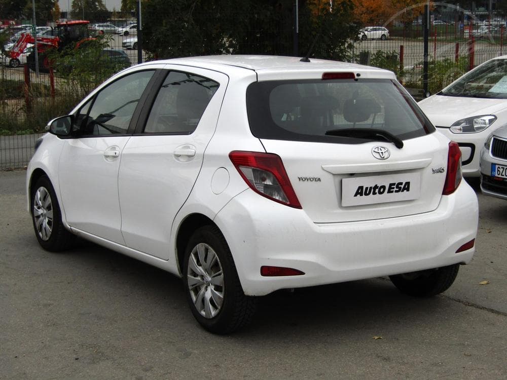 2014 Toyota YARIS - 6