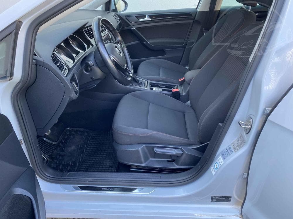 2019 Volkswagen GOLF - 9