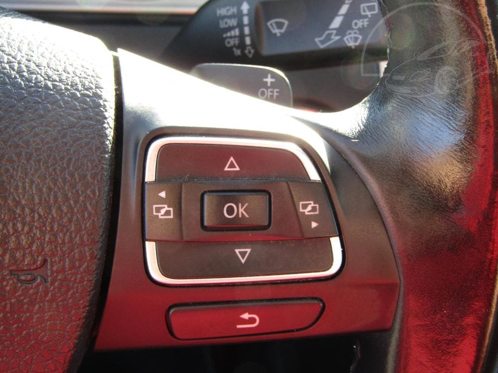 2012 Volkswagen PASSAT - 43