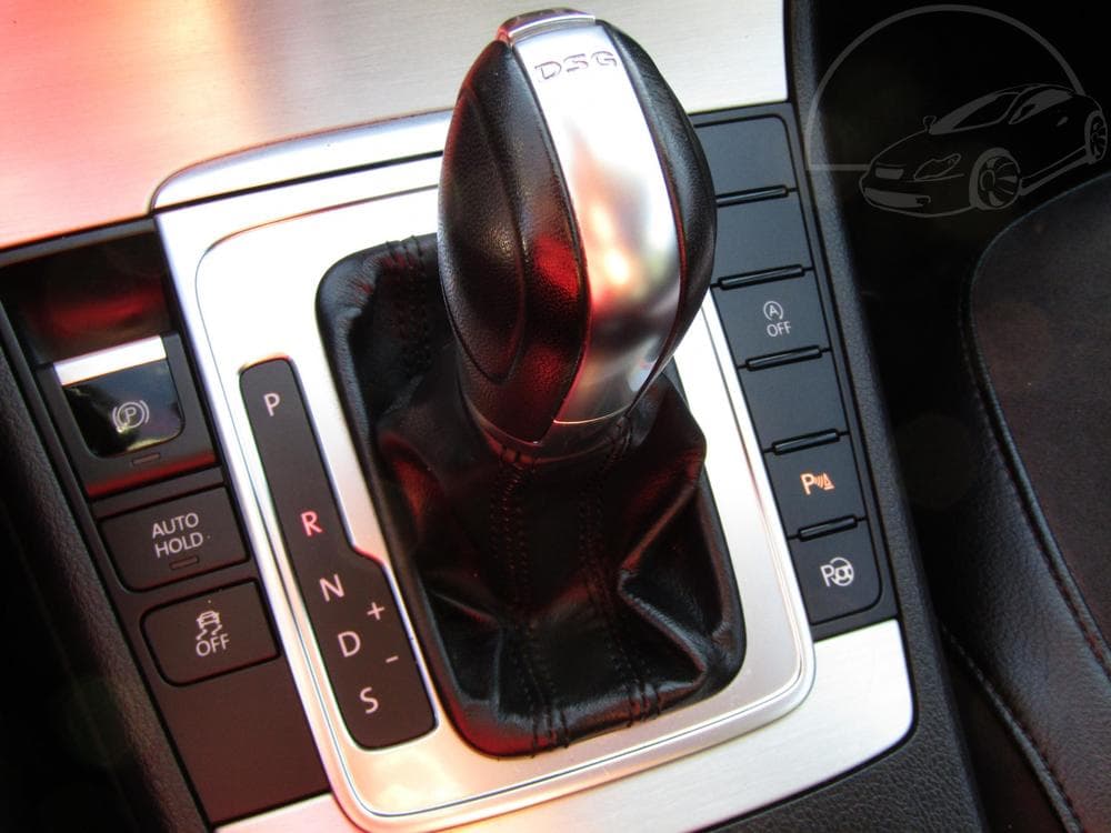 2012 Volkswagen PASSAT - 58