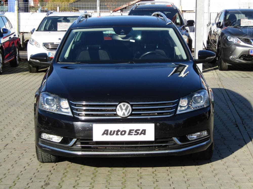 2012 Volkswagen PASSAT - 4