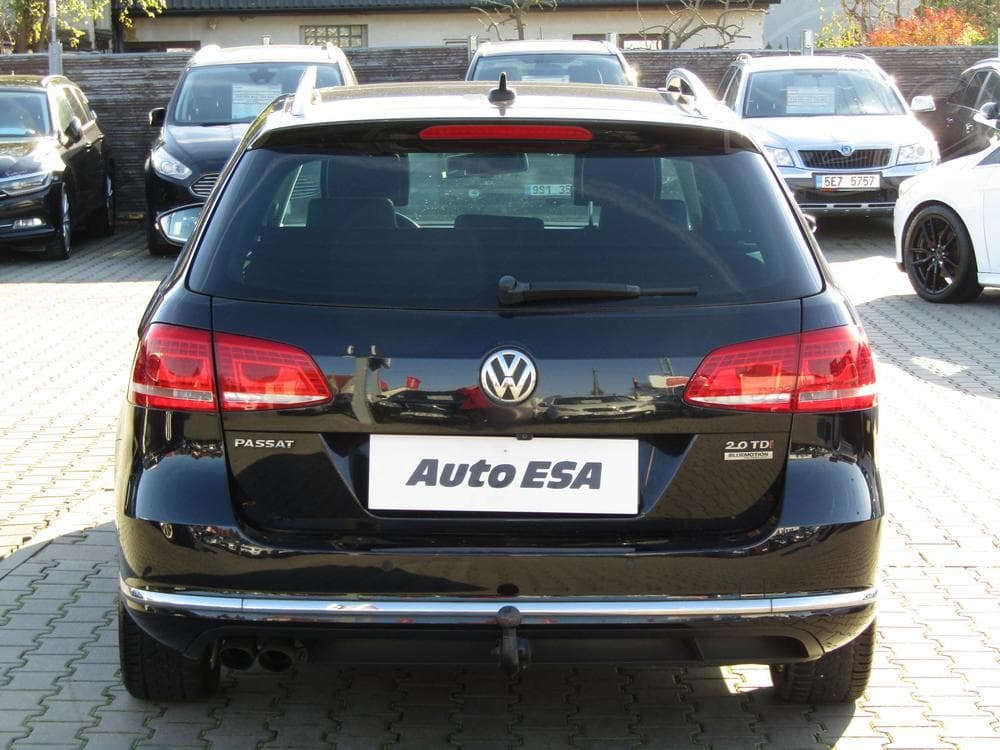 2012 Volkswagen PASSAT - 13