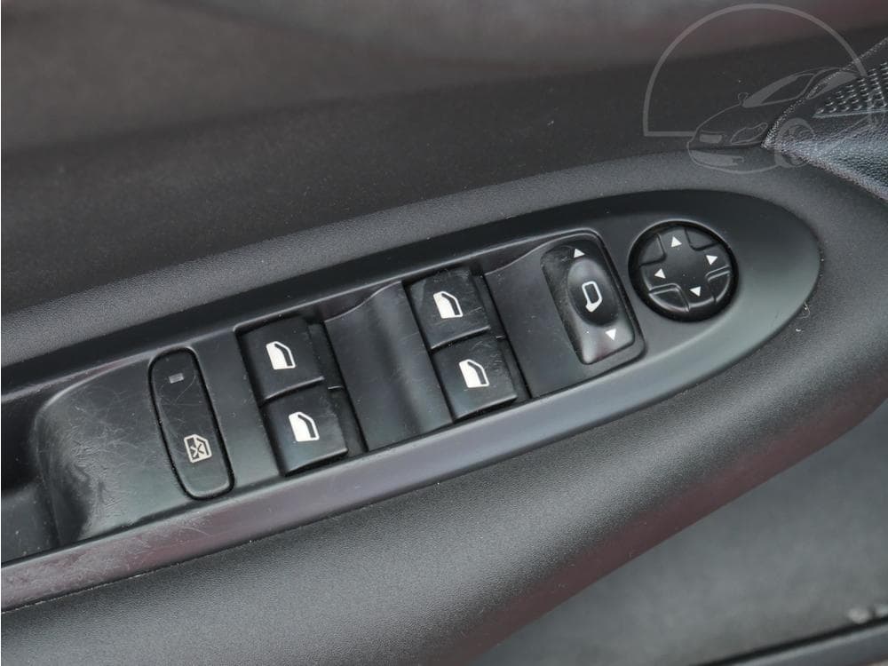 2011 Citroen C4 - 16