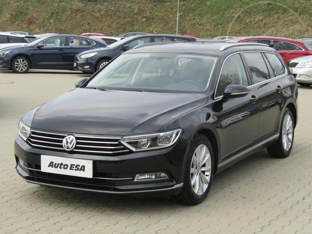 2017 Volkswagen PASSAT - 7