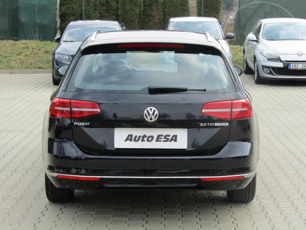 2017 Volkswagen PASSAT - 13