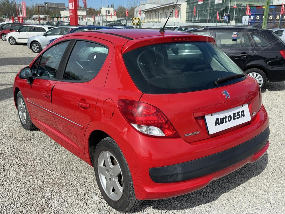 2012 Peugeot 207 - 6