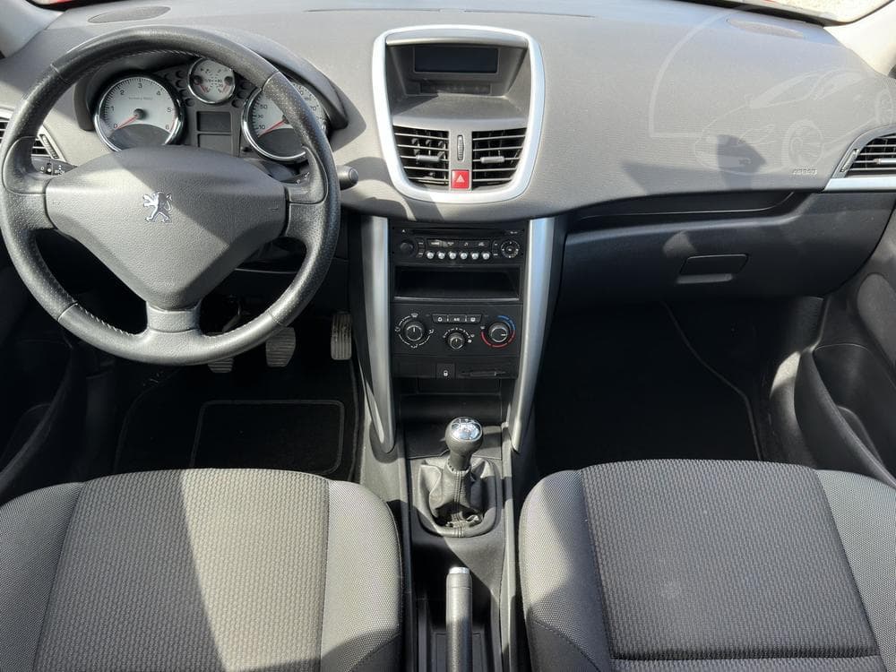 2012 Peugeot 207 - 8