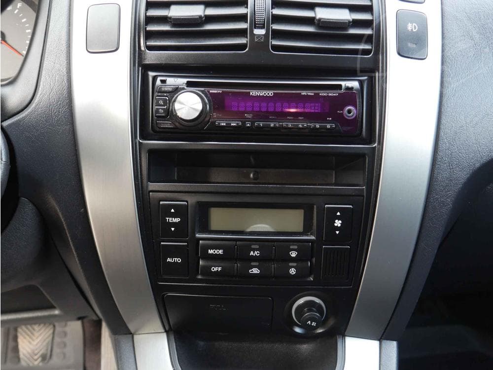 2010 Hyundai TUCSON - 11