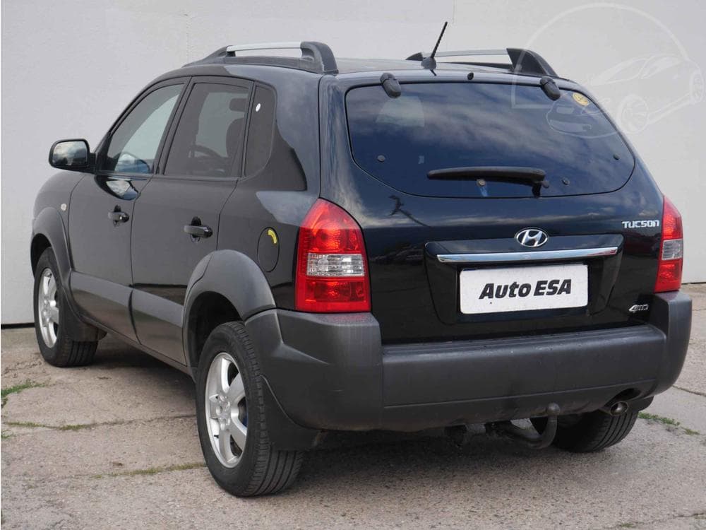 2010 Hyundai TUCSON - 4