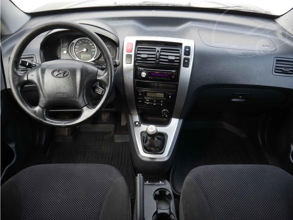 2010 Hyundai TUCSON - 8