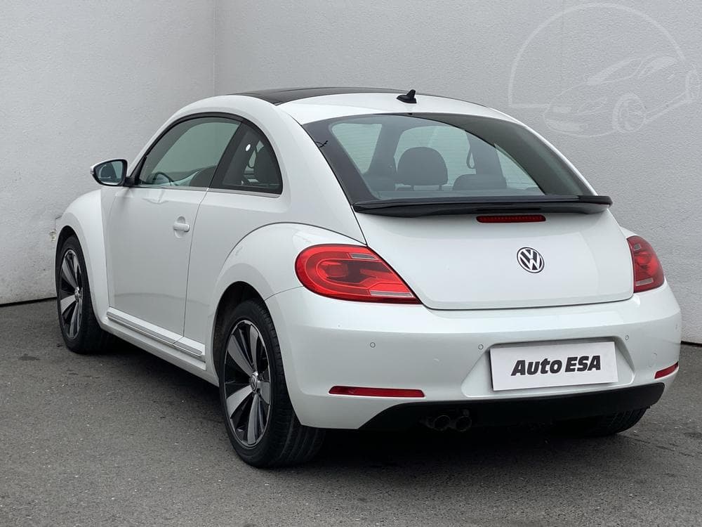 2013 Volkswagen BEETLE - 6