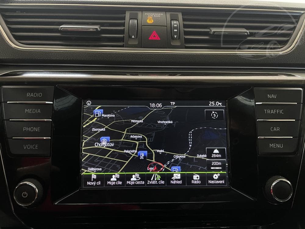 2015 Škoda SUPERB - 37