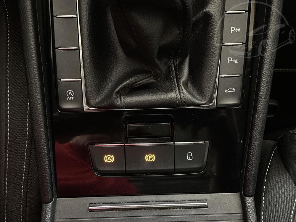 2015 Škoda SUPERB - 43