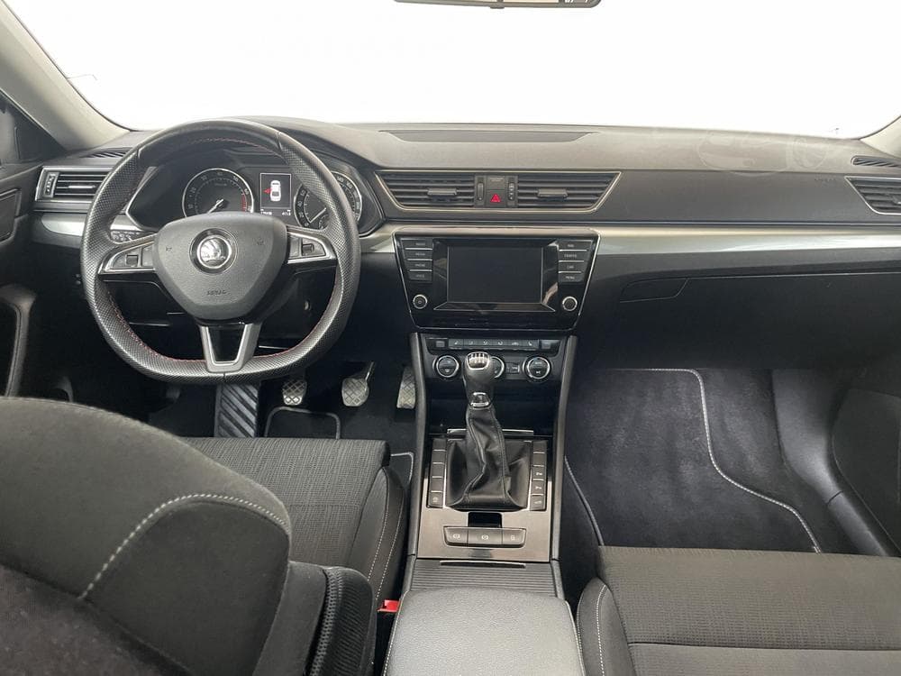 2015 Škoda SUPERB - 19
