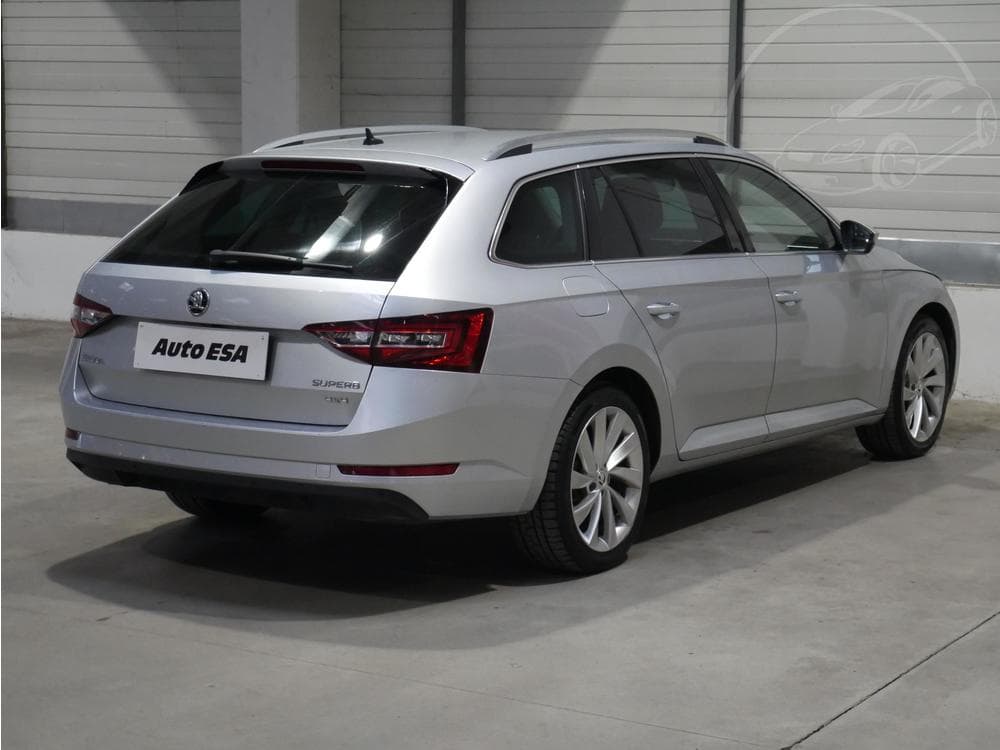 2018 Škoda SUPERB - 10