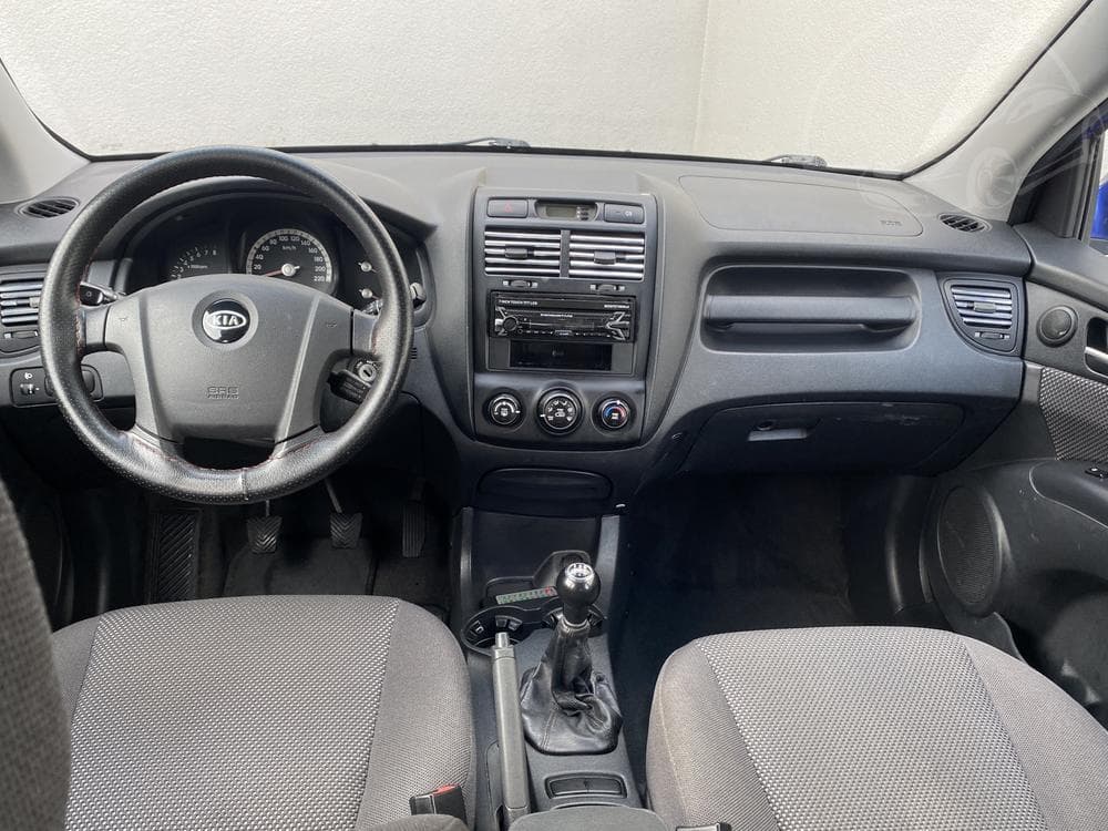 2005 Kia SPORTAGE - 8