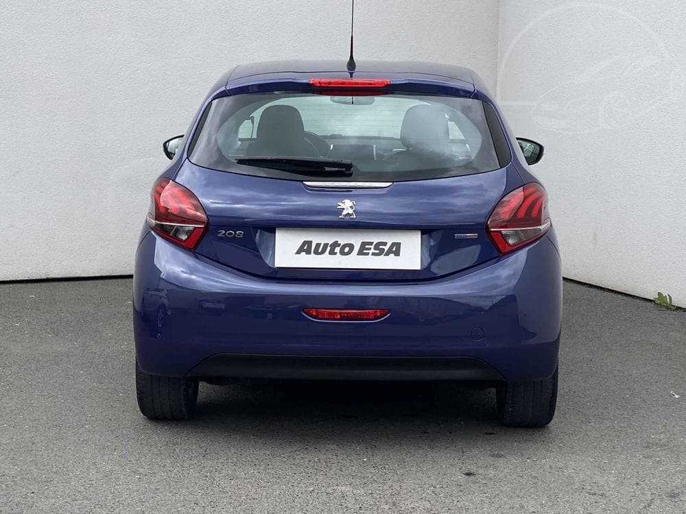 2017 Peugeot 208 - 5