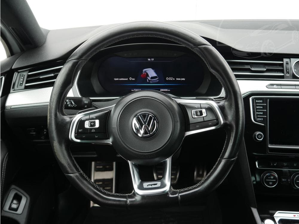 2017 Volkswagen PASSAT - 57