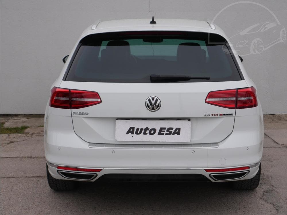 2017 Volkswagen PASSAT - 17
