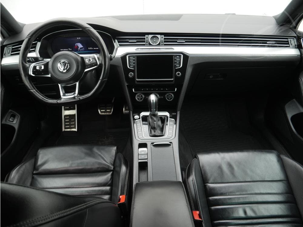 2017 Volkswagen PASSAT - 29