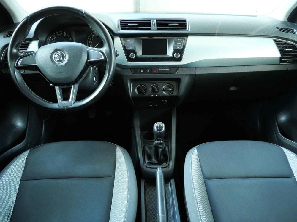 2015 Škoda FABIA - 8