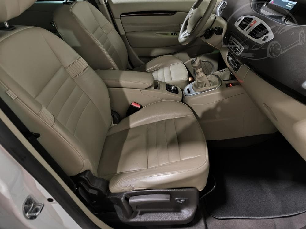 2009 Renault MEGANE - 12