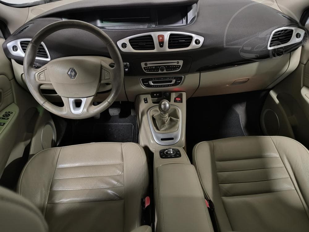 2009 Renault MEGANE - 8