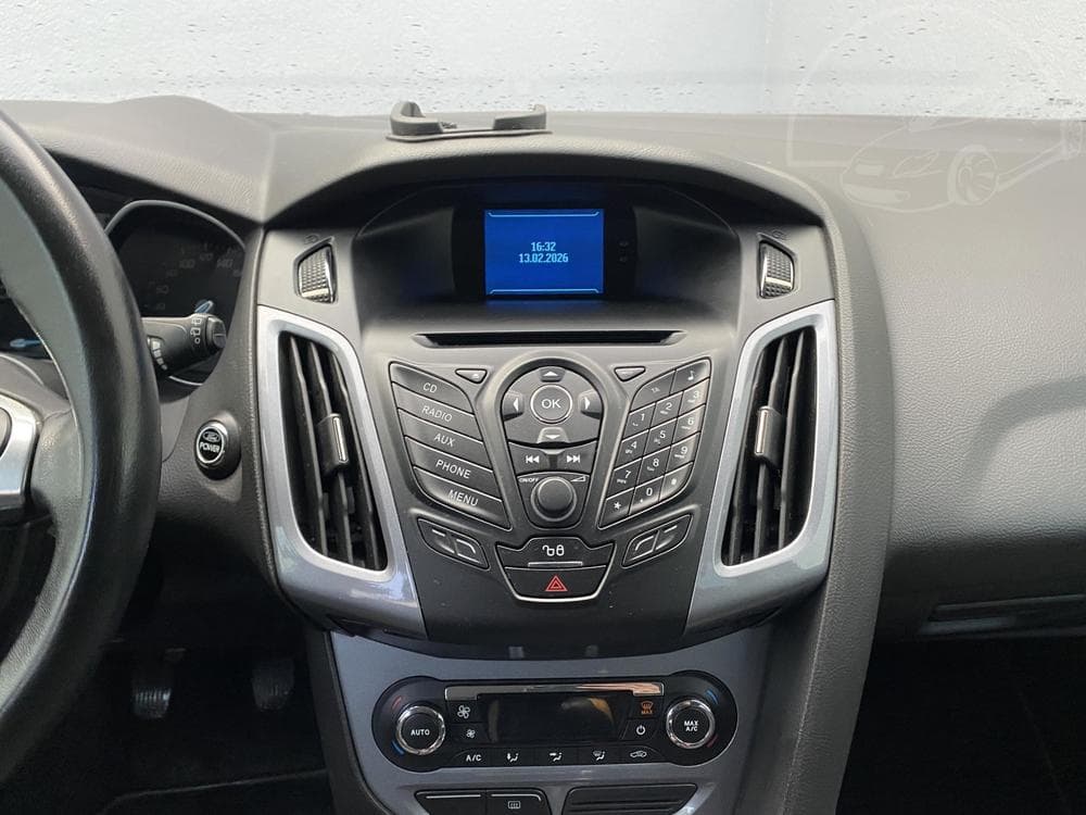 2012 Ford FOCUS - 12