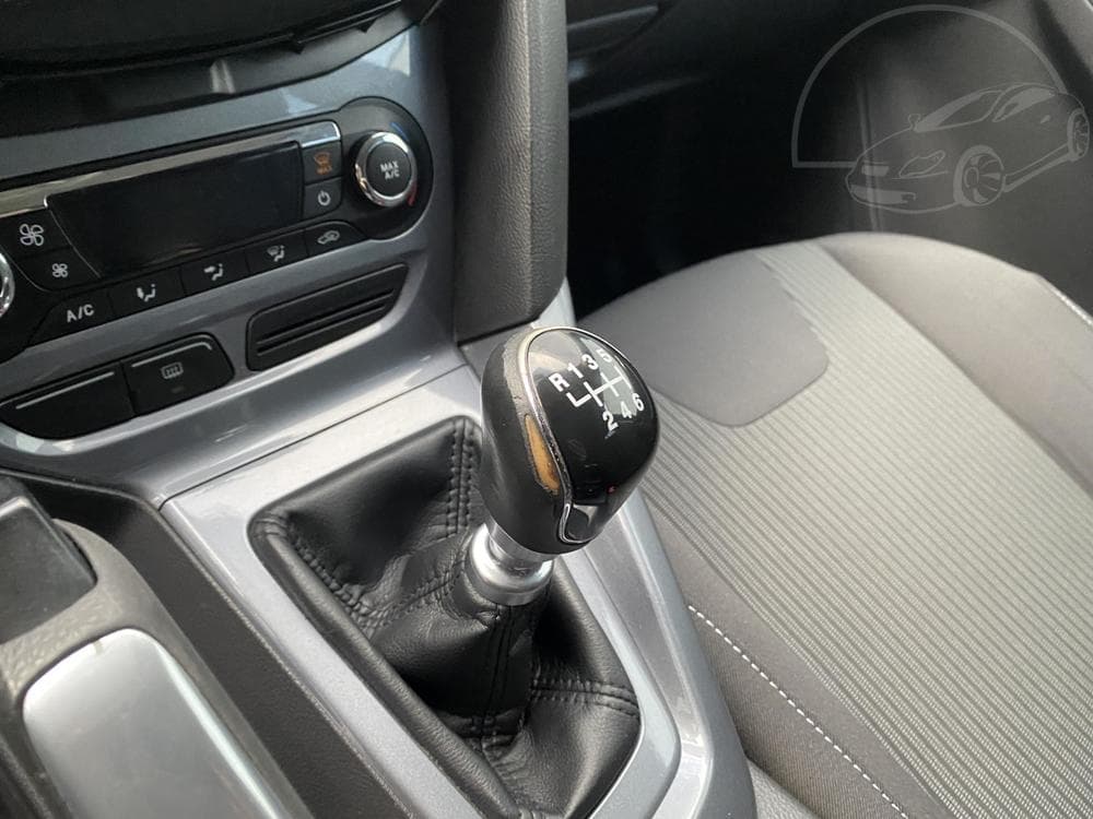 2012 Ford FOCUS - 16