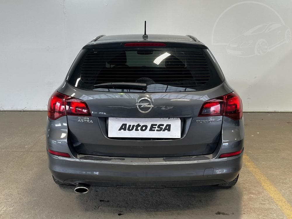 2011 Opel ASTRA - 5