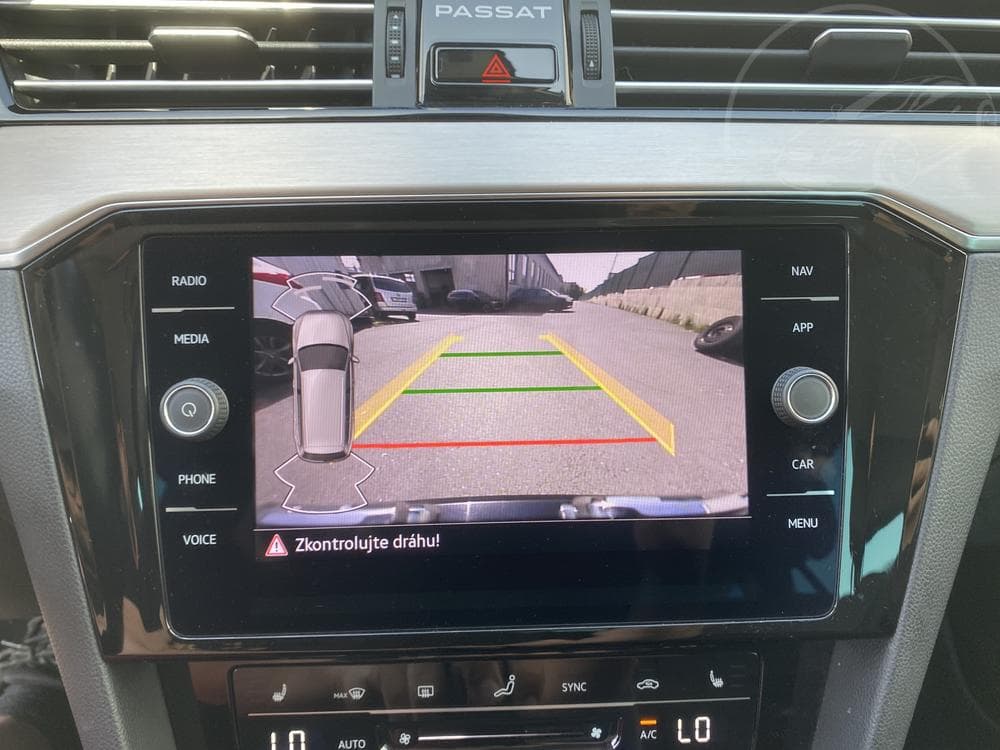 2020 Volkswagen PASSAT - 18