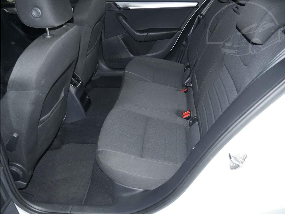 2015 Škoda OCTAVIA - 10