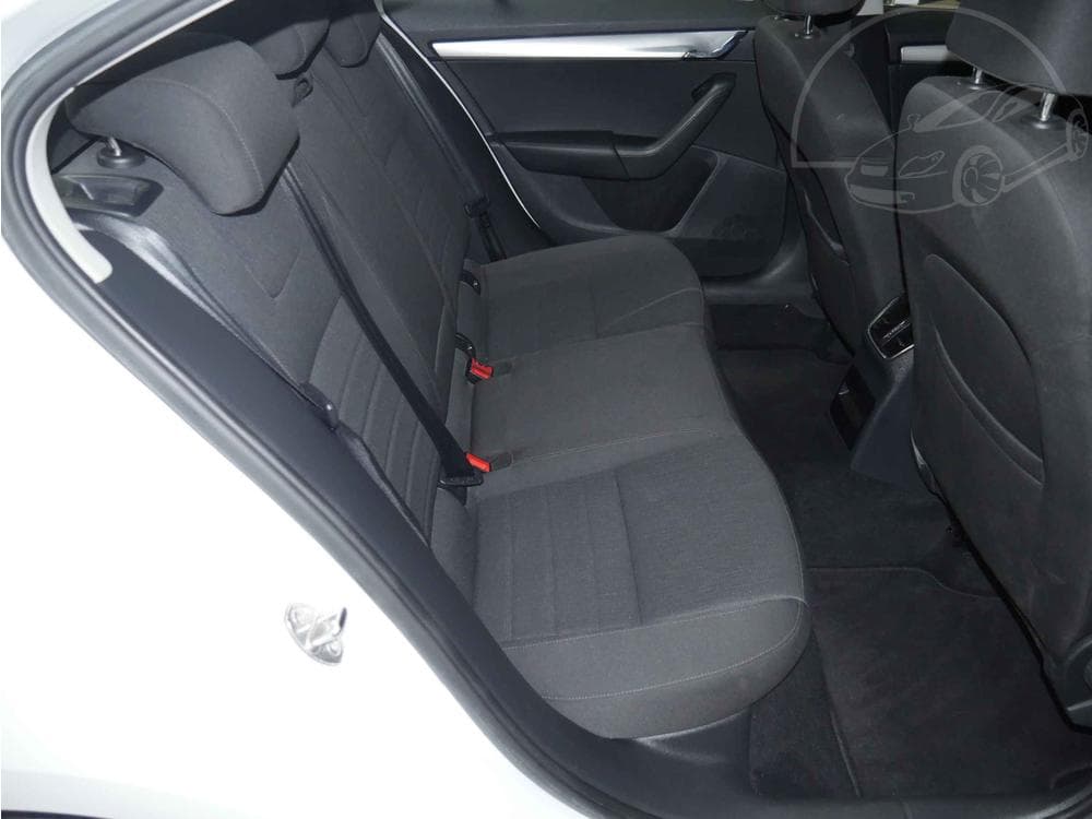 2015 Škoda OCTAVIA - 11
