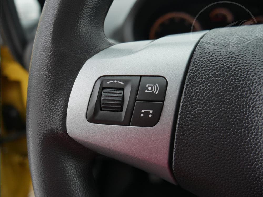 2014 Opel CORSA - 15