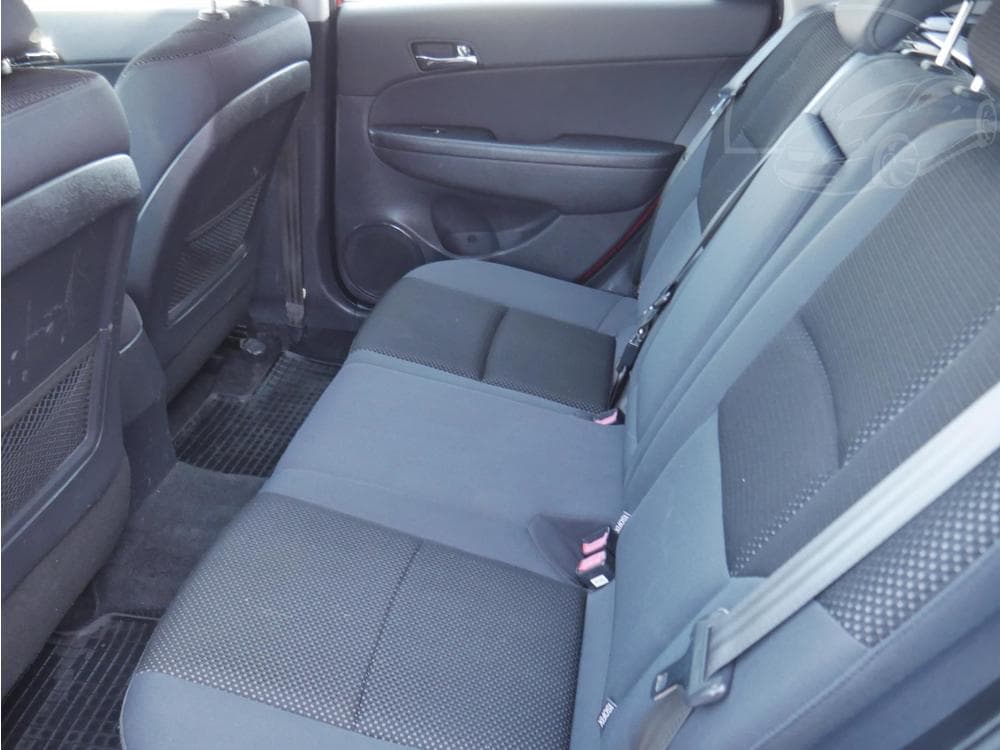 2010 Hyundai i30 - 10
