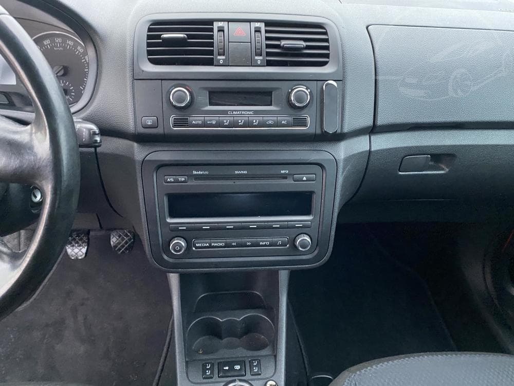 2010 Škoda FABIA - 12