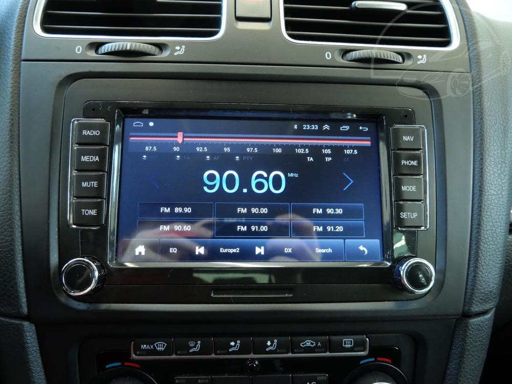 2011 Volkswagen GOLF - 15