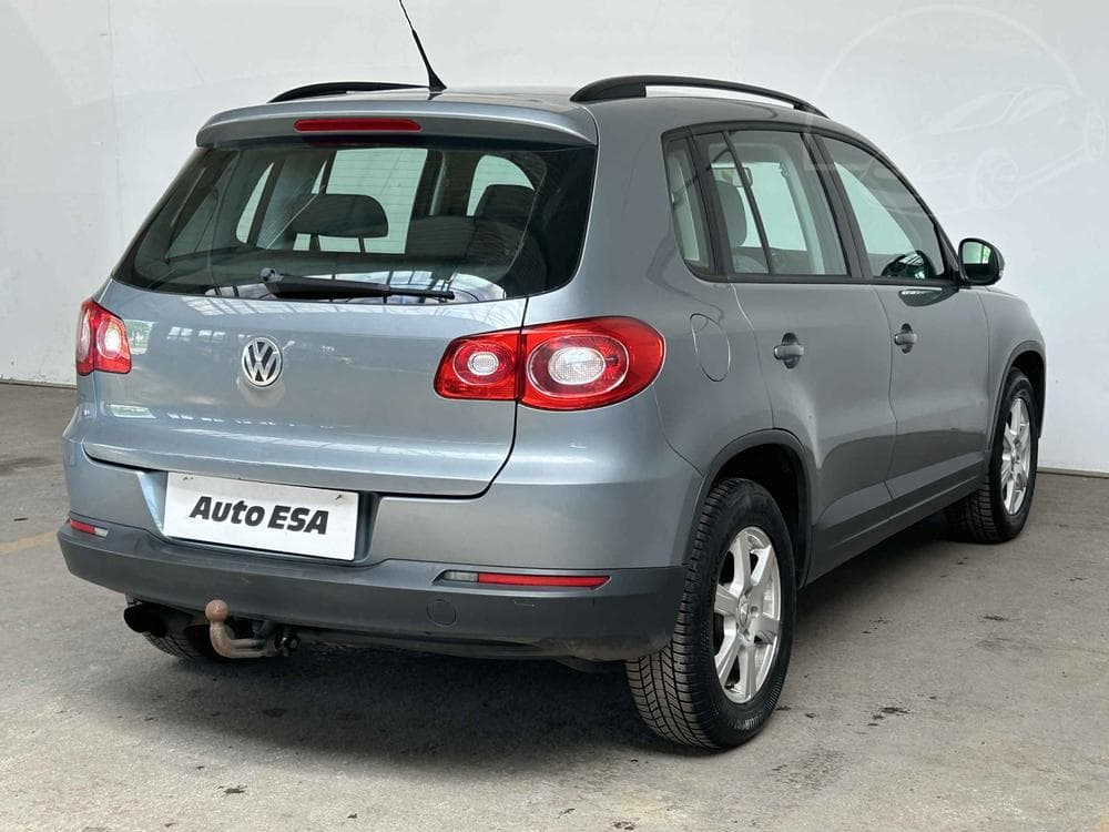 2009 Volkswagen TIGUAN - 4