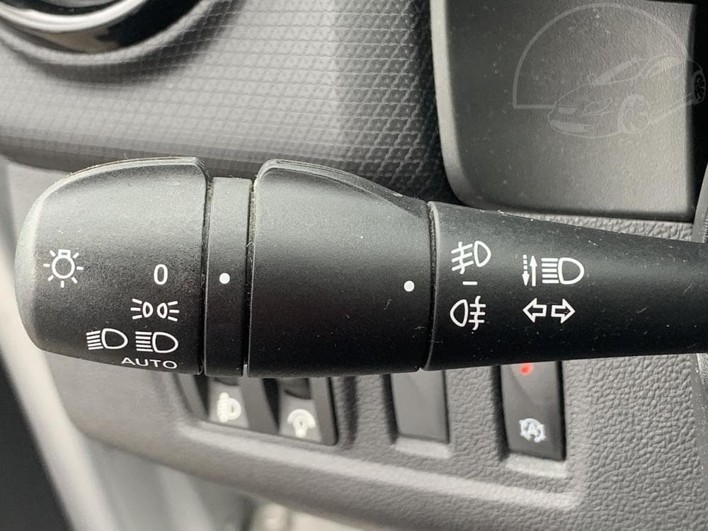 2019 Renault Clio - 18