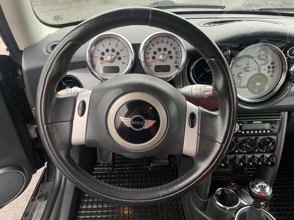 2005 Mini ONE - 13