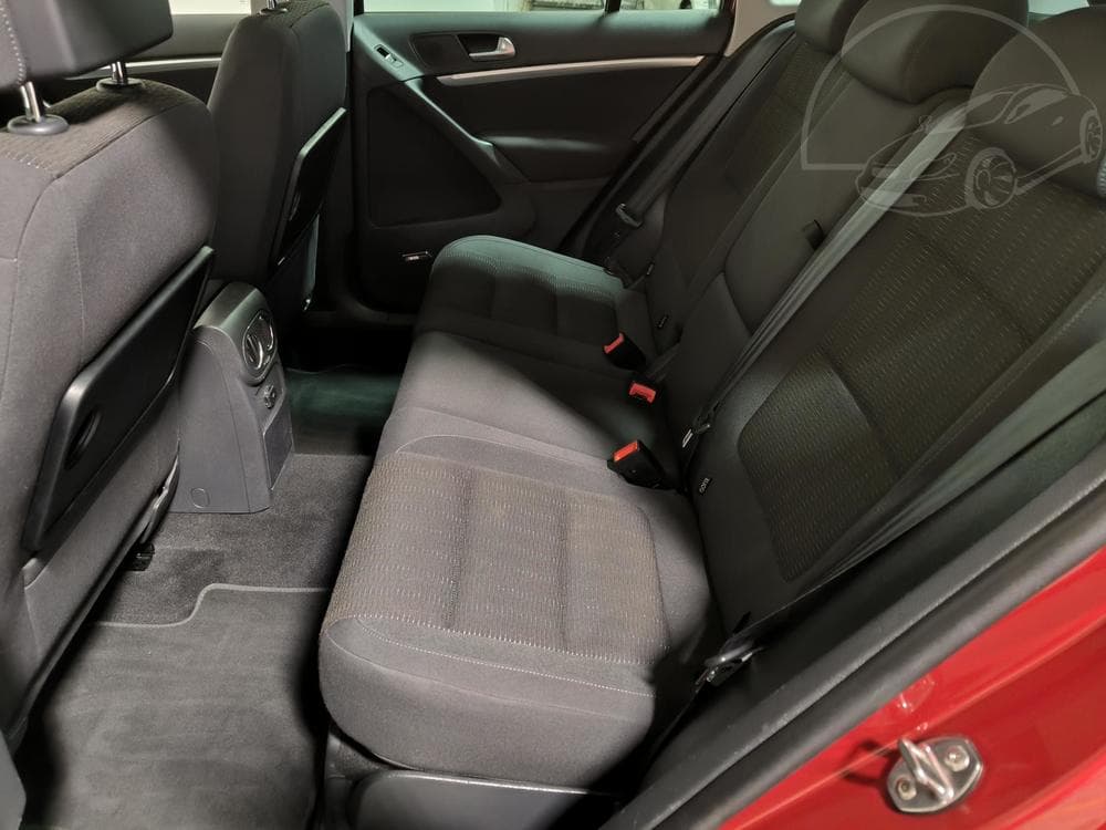 2014 Volkswagen Tiguan - 10