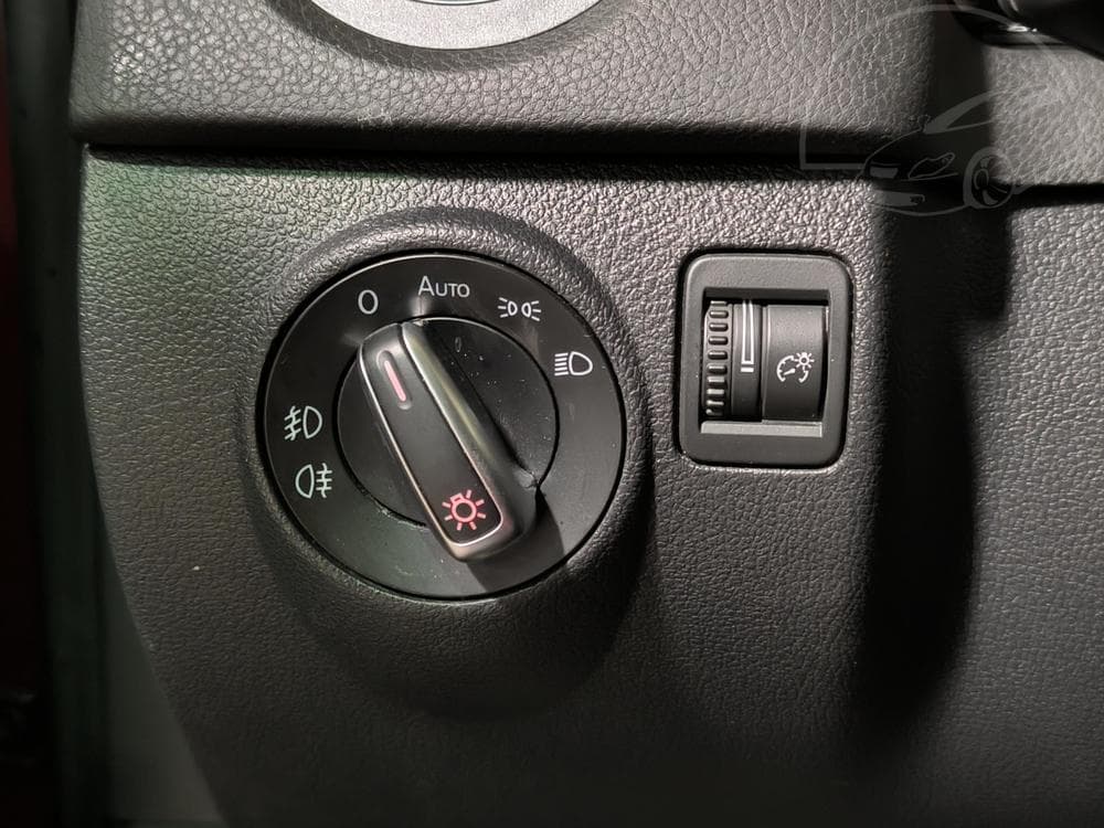 2014 Volkswagen Tiguan - 16