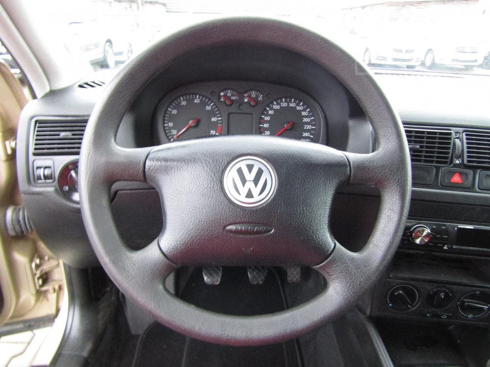2003 Volkswagen GOLF - 13