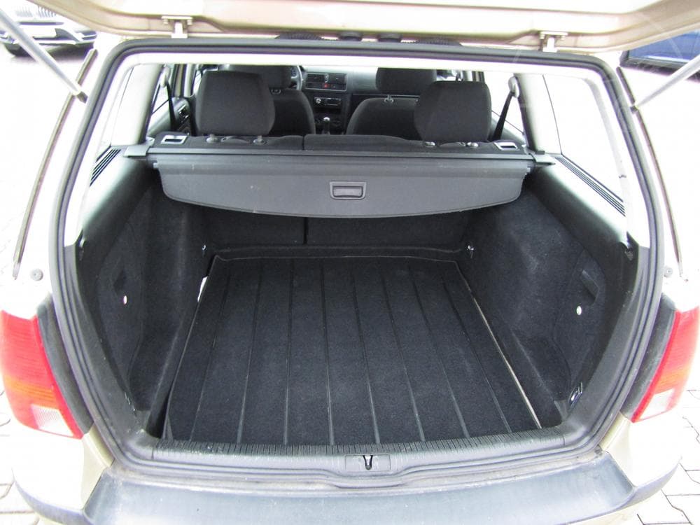 2003 Volkswagen GOLF - 7