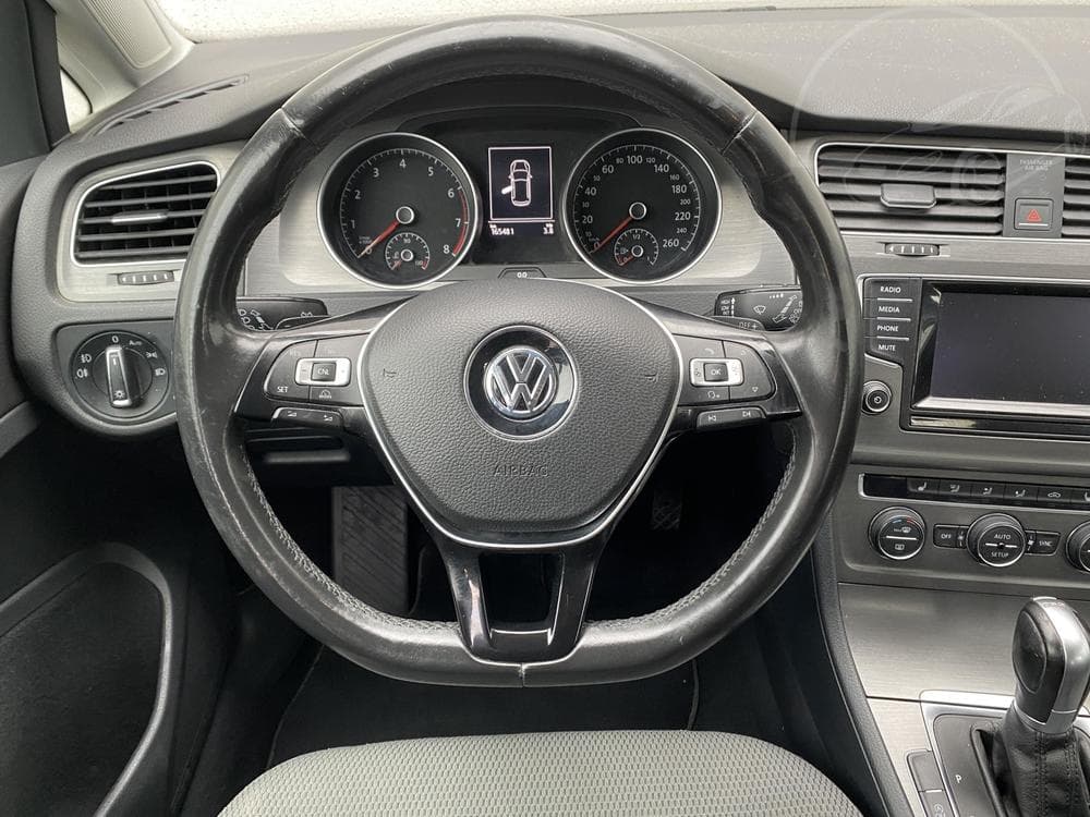 2013 Volkswagen GOLF - 31