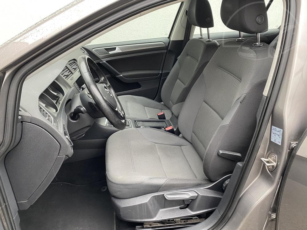 2013 Volkswagen GOLF - 25