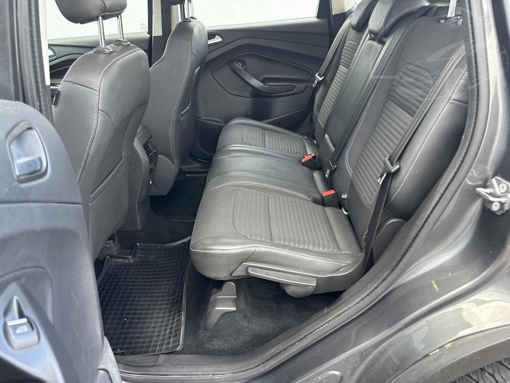 2019 Ford KUGA - 28