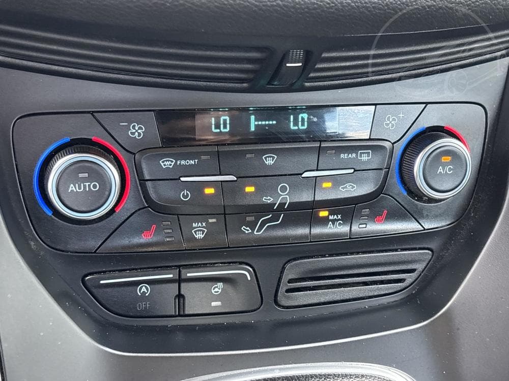 2019 Ford KUGA - 40