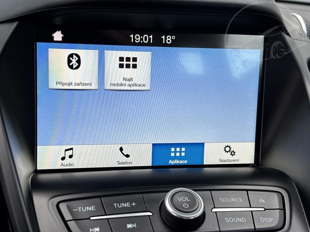 2019 Ford KUGA - 46